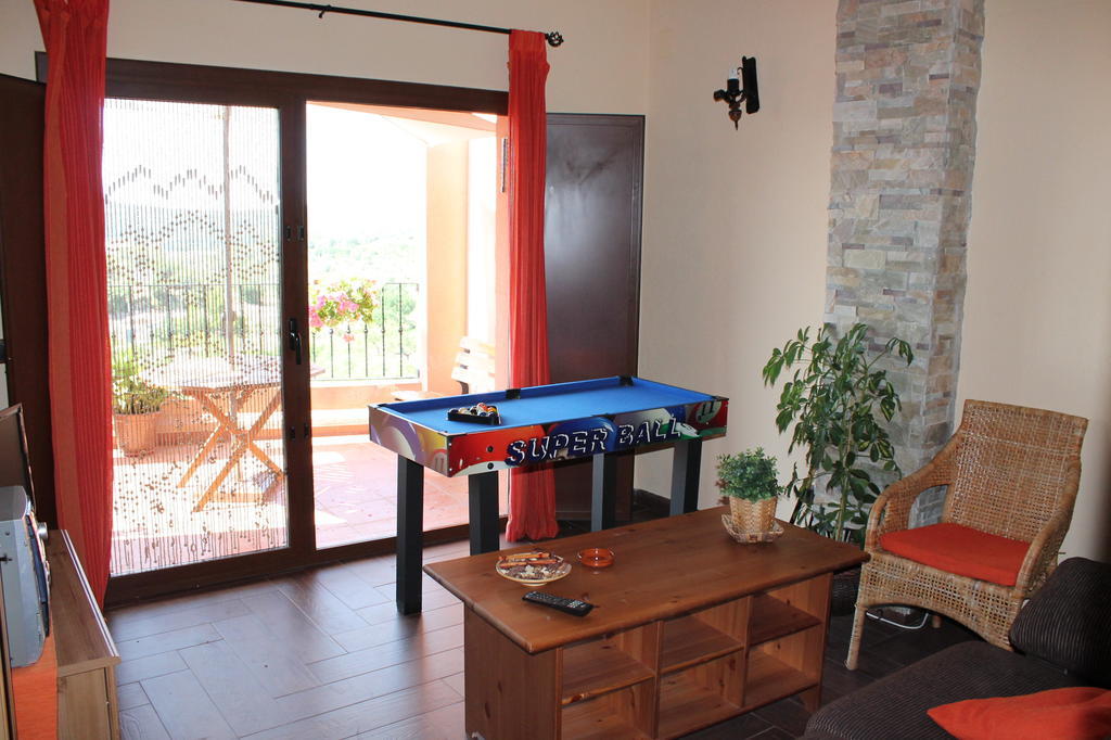 Casa Rural El Planet de Maella: Jacuzzi Retreat Near Peñíscola and Morella Chert Room photo